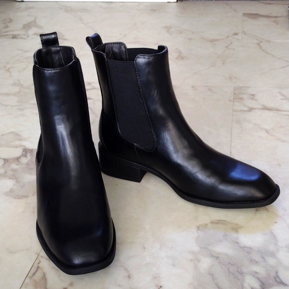 JF boots.